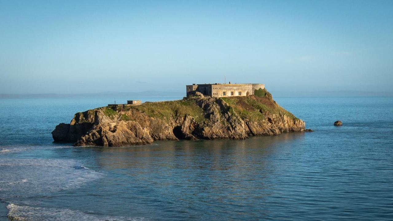 Top Sail - Beautiful Apartment, Minutes Walk To Beach And Town Centre Tenby Exterior foto